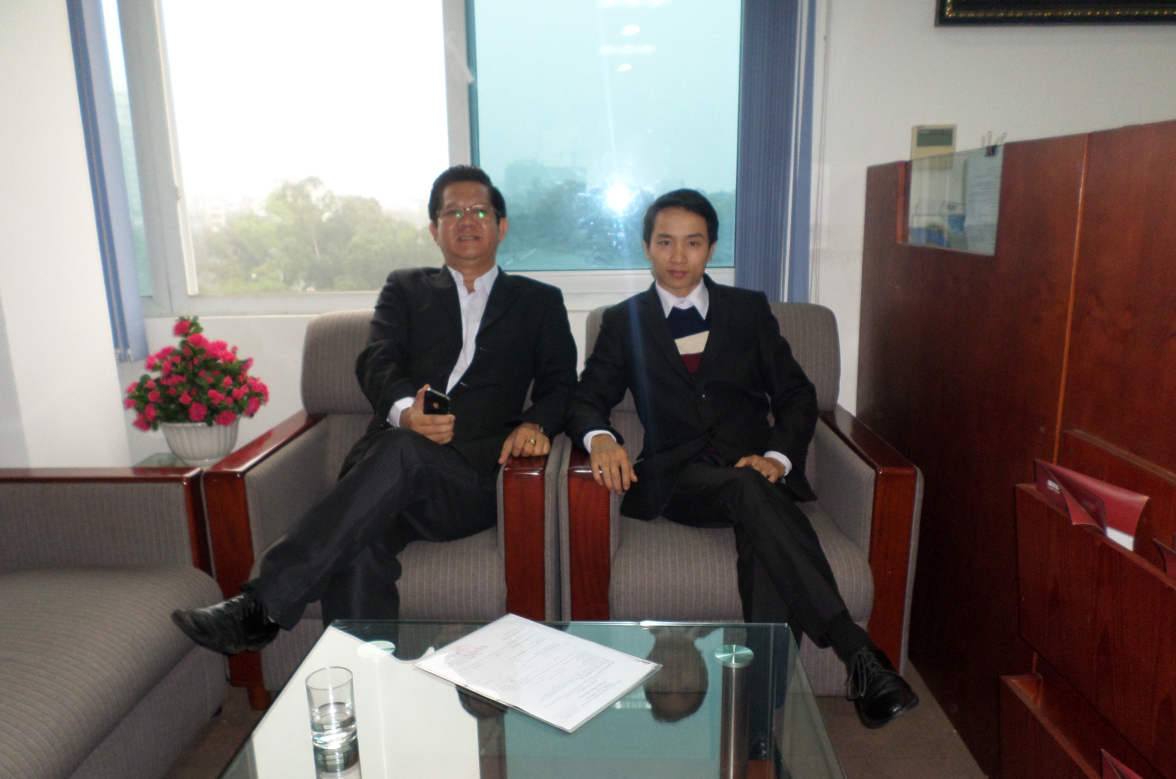 Luật sư Phạm Đình Hưng ghé thăm và làm việc tại Luật Việt Kim - Hà Nội